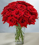  Afyon çiçek siparişi sitesi  Sevdiklerinize özel ürün 12 adet cam içerisinde kirmizi gül  Afyon hediye çiçek yolla  