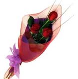 Çiçek satisi buket içende 3 gül çiçegi  Afyon online çiçek gönderme sipariş 