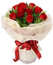 12 adet kırmızı gül buketi  Afyon anneler günü çiçek yolla 