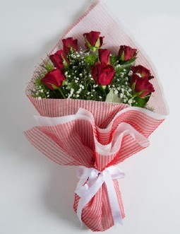 9 adet kırmızı gülden buket  Afyon çiçek satışı 