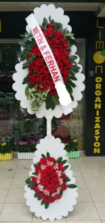 Çift katlı düğün nikah çiçeği modeli  Afyon çiçek siparişi sitesi 